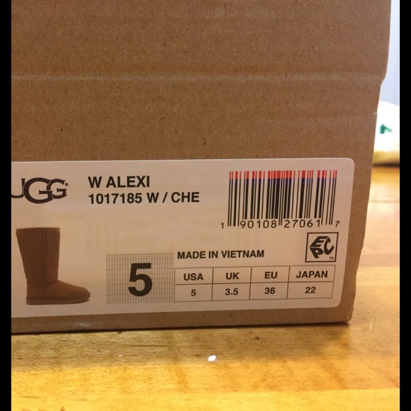 Alexi Ugg Boots - Picture 3 of 6
